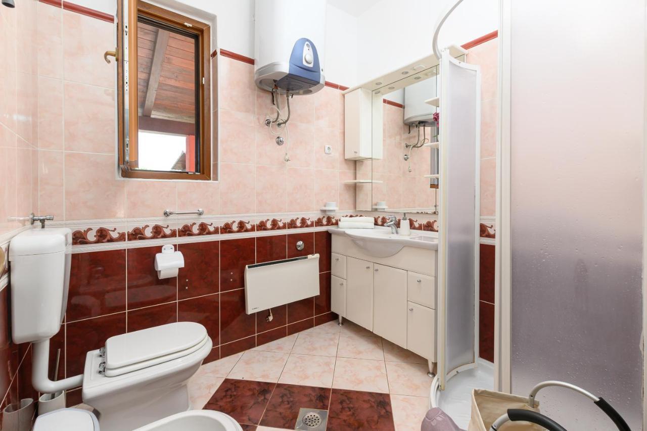 Villa Carla With Private Pool & Kids Playground - Pet Friendly Mutvoran Exteriör bild